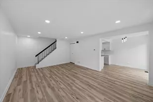 185 College Dr, Bloomingdale, IL 60108 - Photo 4