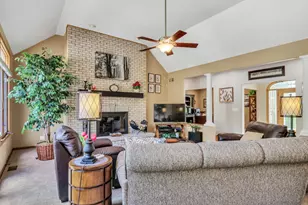 40273 N Goldenrod Ln, Wadsworth, IL 60083 - Photo 12