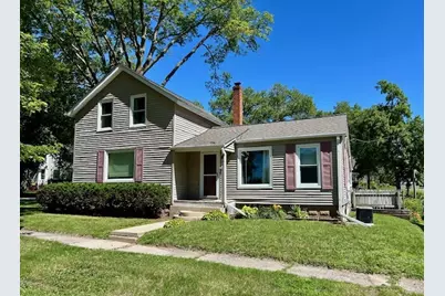 204 E 6th Street, Pecatonica, IL 61063 - Photo 1