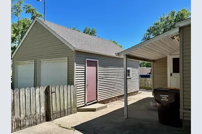 204 E 6th Street, Pecatonica, IL 61063 - Photo 4