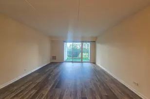 375 Plum Creek Dr, Wheeling, IL 60090 - Photo 18