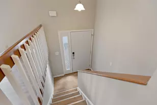 332 Park Ridge Ln, Aurora, IL 60504 - Photo 4