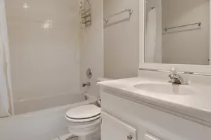 332 Park Ridge Ln, Aurora, IL 60504 - Photo 24