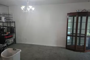 945 E Kenilworth Ave, Palatine, IL 60074 - Photo 8