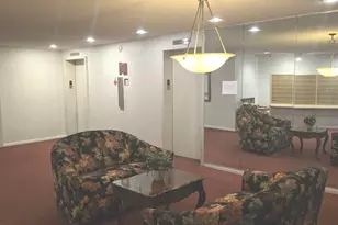 945 E Kenilworth Ave, Palatine, IL 60074 - Photo 16