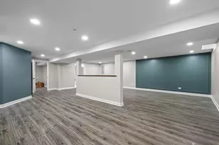752 N Brookdale Dr, Schaumburg, IL 60194 - Photo 22
