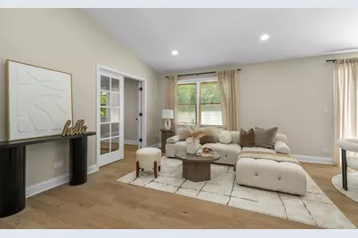 752 N Brookdale Drive, Schaumburg, IL 60194 - Photo 4