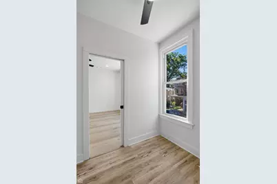 3642 W Belmont Avenue #2F, Chicago, IL 60618 - Photo 20