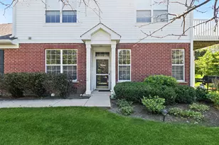 1601 Millbrook Dr, Algonquin, IL 60102 - Photo 2
