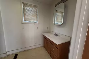 902 N Lee St, Bloomington, IL 61701 - Photo 20