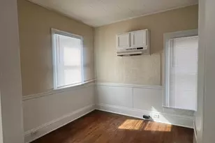 902 N Lee St, Bloomington, IL 61701 - Photo 6