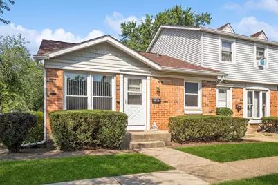 4028 Oxford Court, Streamwood, IL 60107 - Photo 1
