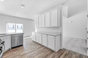 8526 Stillwater Rd, Wonder Lake, IL 60097 - Photo 2