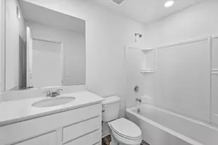 8526 Stillwater Rd, Wonder Lake, IL 60097 - Photo 10