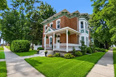 217 E Main Street, Plano, IL 60545 - Photo 2