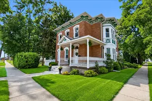 217 E Main St, Plano, IL 60545 - Photo 2