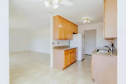 7033 N Kedzie Avenue #303, Chicago, IL 60645 - Photo 10