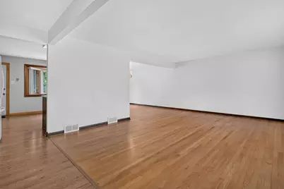 8118 Gladys Lane, Palos Hills, IL 60465 - Photo 12