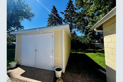 306 W Lasalle Street, Princeton, IL 61356 - Photo 2