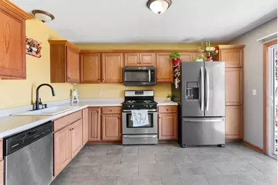 2590 Sheridan Grove Drive, Rockford, IL 61109 - Photo 8