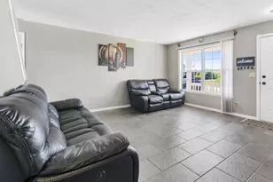 2590 Sheridan Grove Dr, Rockford, IL 61109 - Photo 6