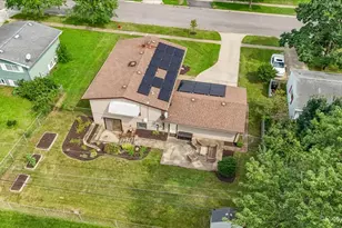 638 Sussex Ln, Crystal Lake, IL 60014 - Photo 36