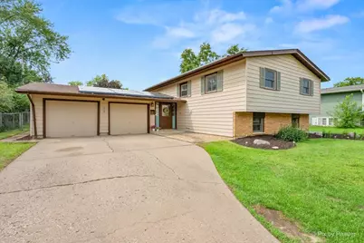 638 Sussex Lane, Crystal Lake, IL 60014 - Photo 32