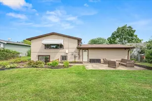 638 Sussex Ln, Crystal Lake, IL 60014 - Photo 30