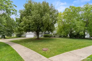 1501 Haines Dr, Batavia, IL 60510 - Photo 2