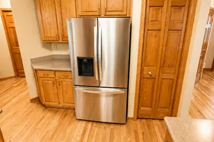 291 Jennifer Ct, Gurnee, IL 60031 - Photo 6
