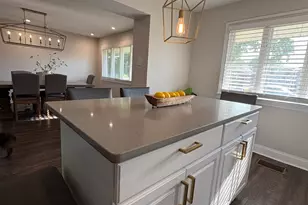 11555 S Sacramento Dr, Merrionette Park, IL 60803 - Photo 12