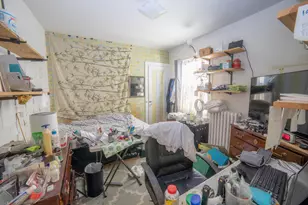 2849 N Luna Ave, Chicago, IL 60641 - Photo 8