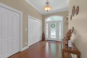 101 Rose Dr, Bloomingdale, IL 60108 - Photo 2