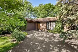 1419 Brush Hill Cir, Naperville, IL 60540 - Photo 2