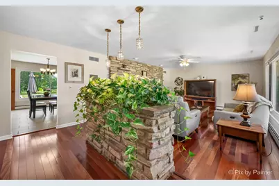 42W979 Main Street Road, Elburn, IL 60119 - Photo 4