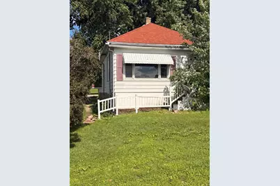 307 S Saint Paul Street, Mark, IL 61340 - Photo 1