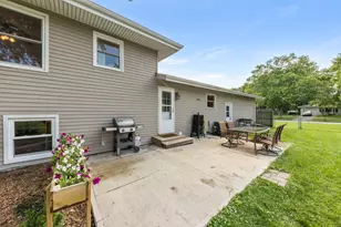 5S481 Glenoban Dr, Naperville, IL 60563 - Photo 24