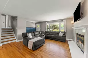 5S481 Glenoban Dr, Naperville, IL 60563 - Photo 6