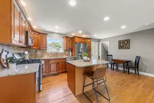 5S481 Glenoban Dr, Naperville, IL 60563 - Photo 8