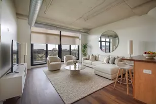 1525 S Sangamon St, Chicago, IL 60608 - Photo 2