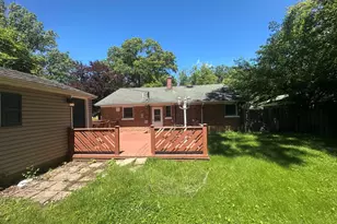 343 Merrimac St, Park Forest, IL 60466 - Photo 6