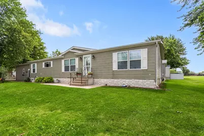 242 Fox Lane, Belvidere, IL 61008 - Photo 2