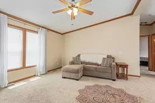 242 Fox Ln, Belvidere, IL 61008 - Photo 6