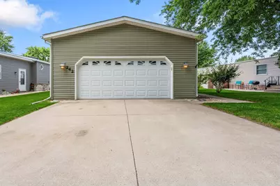 242 Fox Lane, Belvidere, IL 61008 - Photo 4