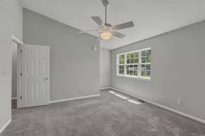 4709 Southhampton Drive, Island Lake, IL 60042 - Photo 14