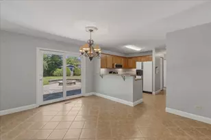 4709 Southhampton Dr, Island Lake, IL 60042 - Photo 4
