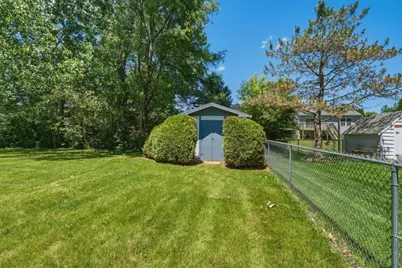 4709 Southhampton Drive, Island Lake, IL 60042 - Photo 18