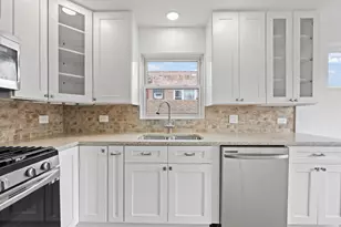 7234 N Hamilton Ave, Chicago, IL 60645 - Photo 30
