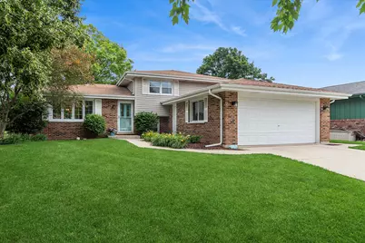 17025 Creekside Avenue, Tinley Park, IL 60487 - Photo 1
