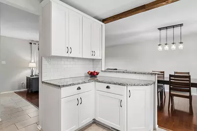 17025 Creekside Avenue, Tinley Park, IL 60487 - Photo 8
